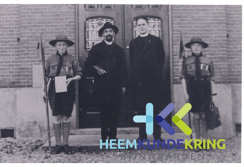 Herwen Scouting.Links Herman Teunissen rechts Herman Vrehe Coll. HKR